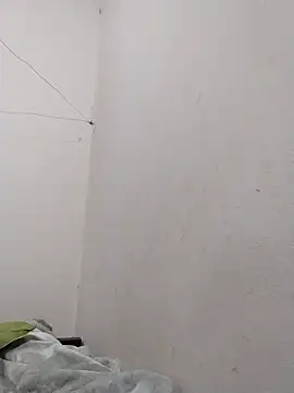 -Natina- Adlı Modelin Canlı Sohbet Odası