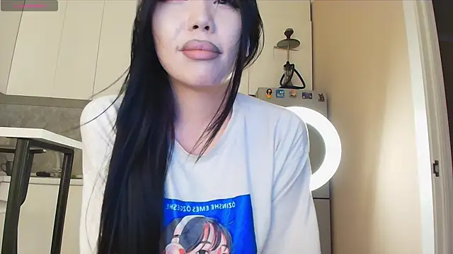 غرفة دردشة asianerd المباشرة