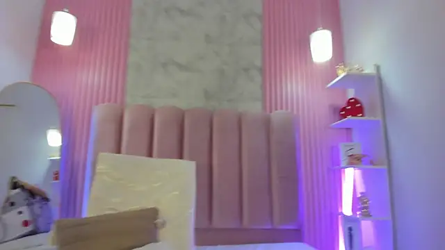 RenataPeach Live Chatraum