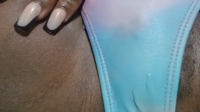 Pokój czatu na żywo – QueensBettyX96