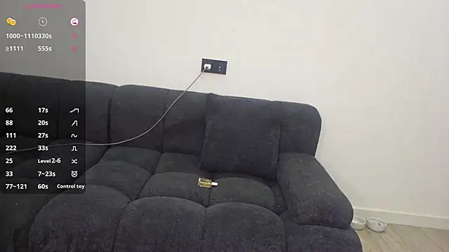 LongChillGerl live-chat rom