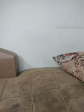 חדר צ'אט בשידור חי של HD_Queen_69