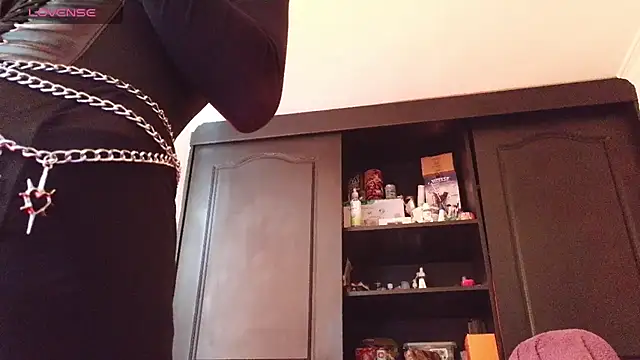 Rossiee_huntt Live Chatrum