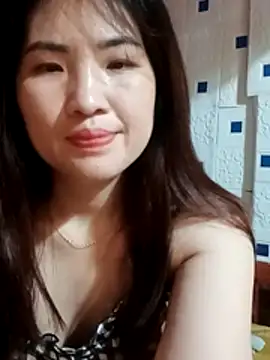 Kee2000 Adlı Modelin Canlı Sohbet Odası
