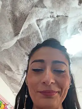 IsabellaMariet Ruang Obrolan Langsung