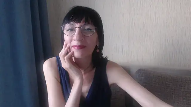 EricaBloom95 – live chatrum