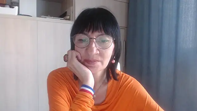 חדר צ'אט בשידור חי של EricaBloom95