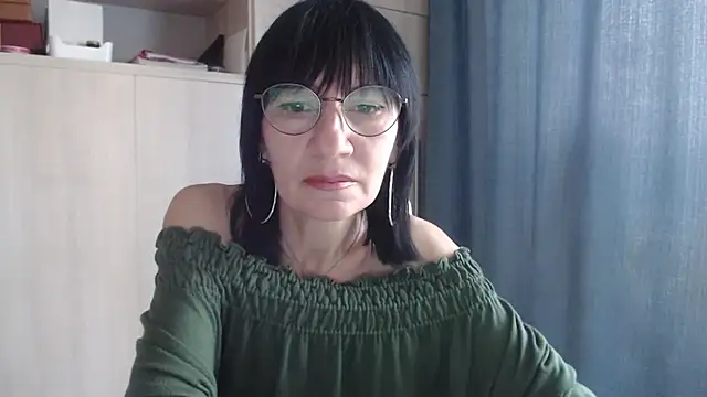 Živá chatovací místnost EricaBloom95