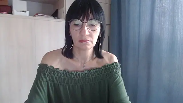 Živá chatovací místnost EricaBloom95