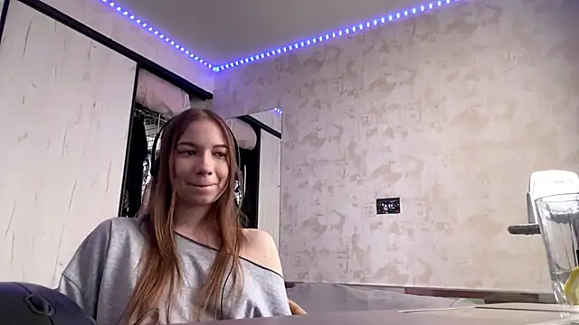 Sonya_Solnarima Live Chatraum