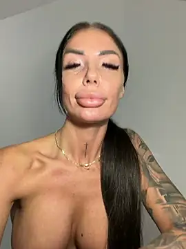 Živá chatovací místnost RaquelleXO