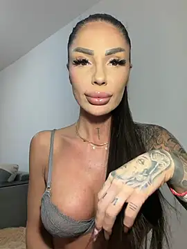 Sala de chat en directo de RaquelleXO