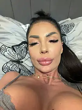 RaquelleXO Adlı Modelin Canlı Sohbet Odası