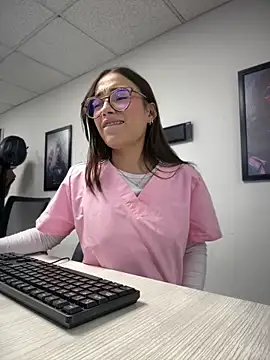 Sweet_Milaa1 – Kamerová šou