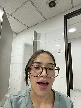 Sweet_Milaa1 실시간 채팅방