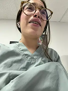 Sweet_Milaa1 live-chat rom