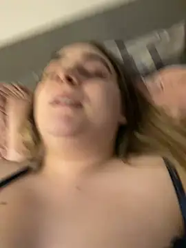 הופעת סקס קאם בשידור חי של Taylormillie471