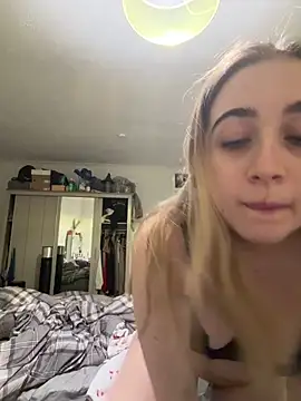 Taylormillie471 élő chatszobája