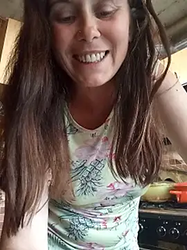 MerelinMILf2 现场聊天室