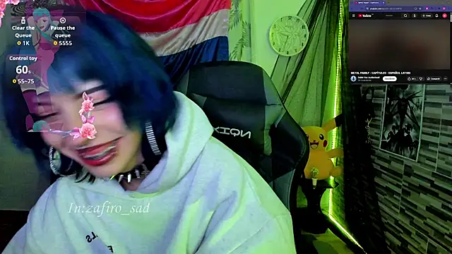 Chat soba uživo modela BlueElyxra