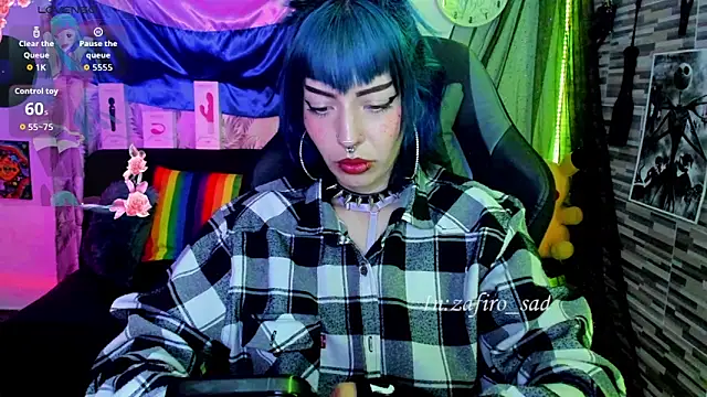 BlueElyxra's Live Chat Room