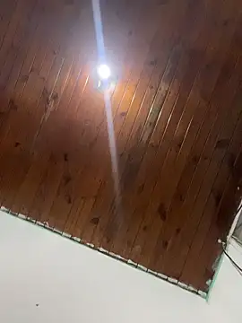 InesD_Arcy Adlı Modelin Canlı Sohbet Odası