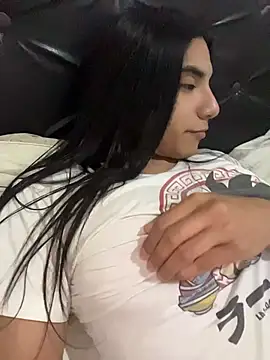 InesD_Arcy – live chatrum