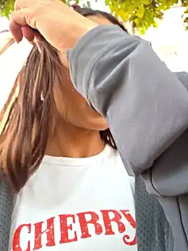 חדר צ'אט בשידור חי של luna_latindoll