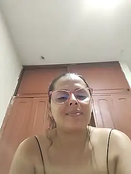 Bella_Morena27 Live Chatraum