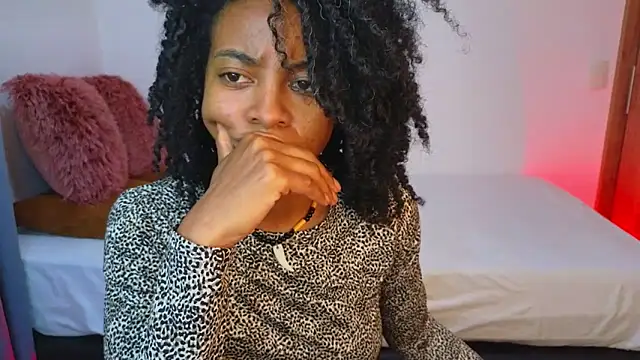 Sala de chat en directo de kristinereyes_