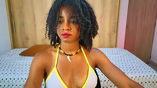 kristinereyes_ Adlı Modelin Canlı Sohbet Odası