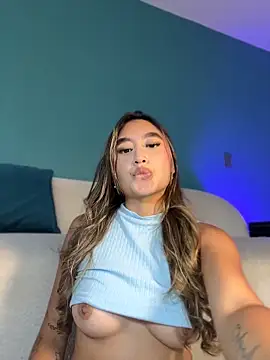 Yulieth_x লাইভ চ্যাট রুম