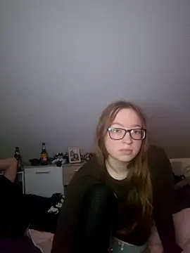 Chatroom en direct de Freaky-Doll