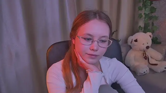 FloraLarsson élő chatszobája
