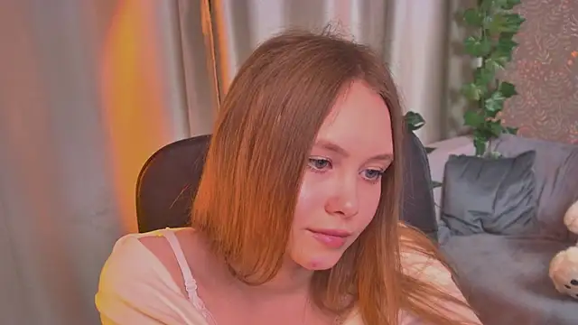 FloraLarsson 실시간 채팅방