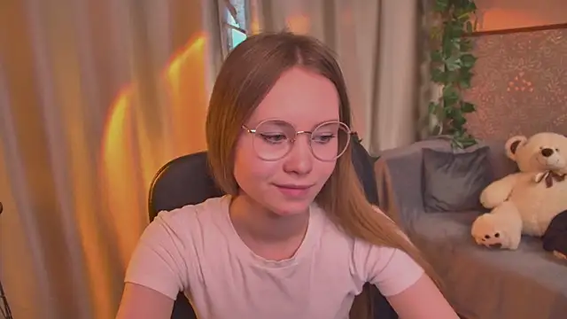FloraLarsson 실시간 채팅방