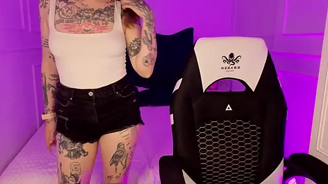 sashaglow_ Live Chatraum