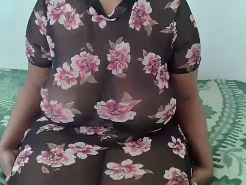 CURVYBOOBS29 Live Chatraum