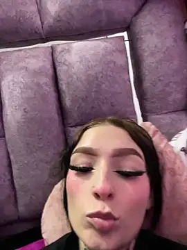 she-dulce's Live Chat Room