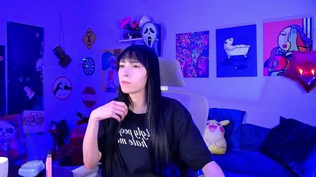 SeraphineSparda's Live Chat Room