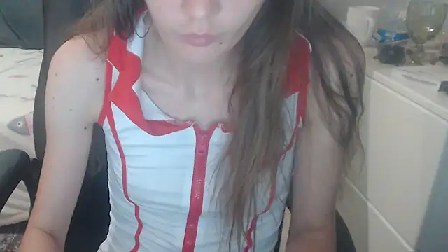 juili_juili – live chatrum
