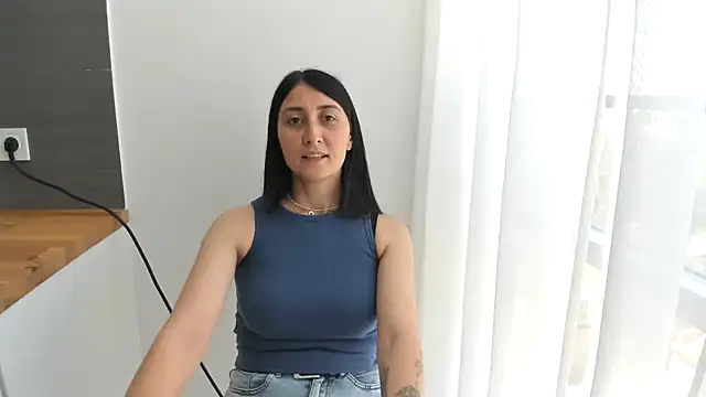 Linabay2's Live Chat Room