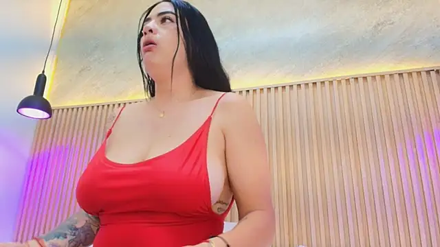 Pame-Miller Adlı Modelin Canlı Sohbet Odası