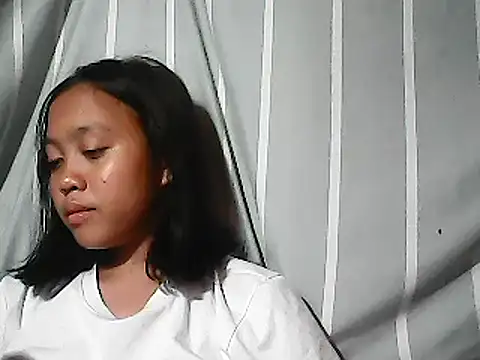 Sala de chat en directo de Yours_AsianPinayGirl18