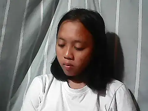 Sala de chat en directo de Yours_AsianPinayGirl18