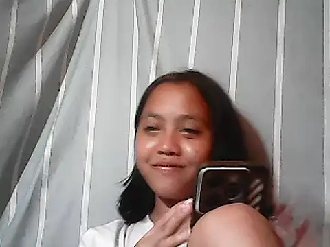 Yours_AsianPinayGirl18 live-chat rom