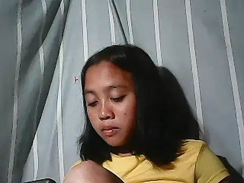 Yours_AsianPinayGirl18n Live chat-huone