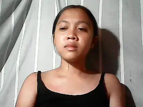 Yours_AsianPinayGirl18 Adlı Modelin Canlı Sohbet Odası