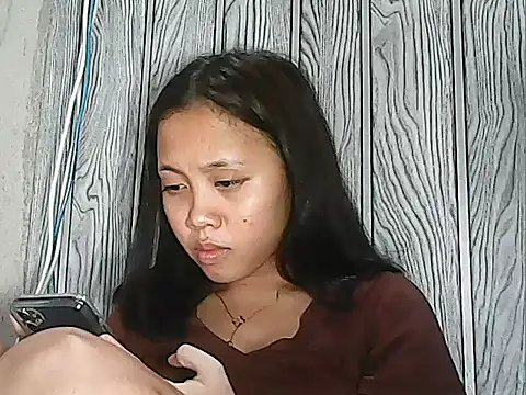 Živá chatovací místnost Yours_AsianPinayGirl18
