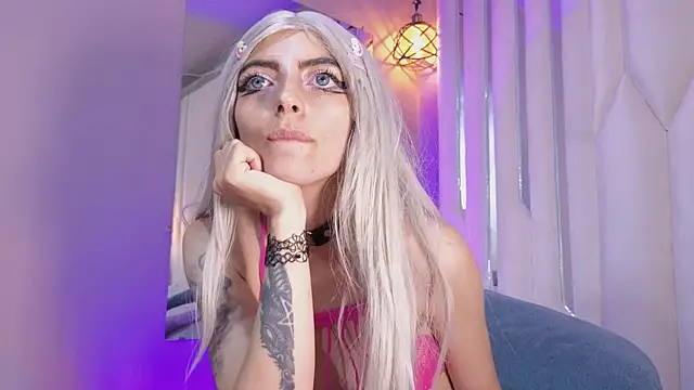 Pokój czatu na żywo – Pinky_doll777